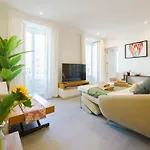 Exclusive Temporary Flat With Central Balconies Temporal Afi332D