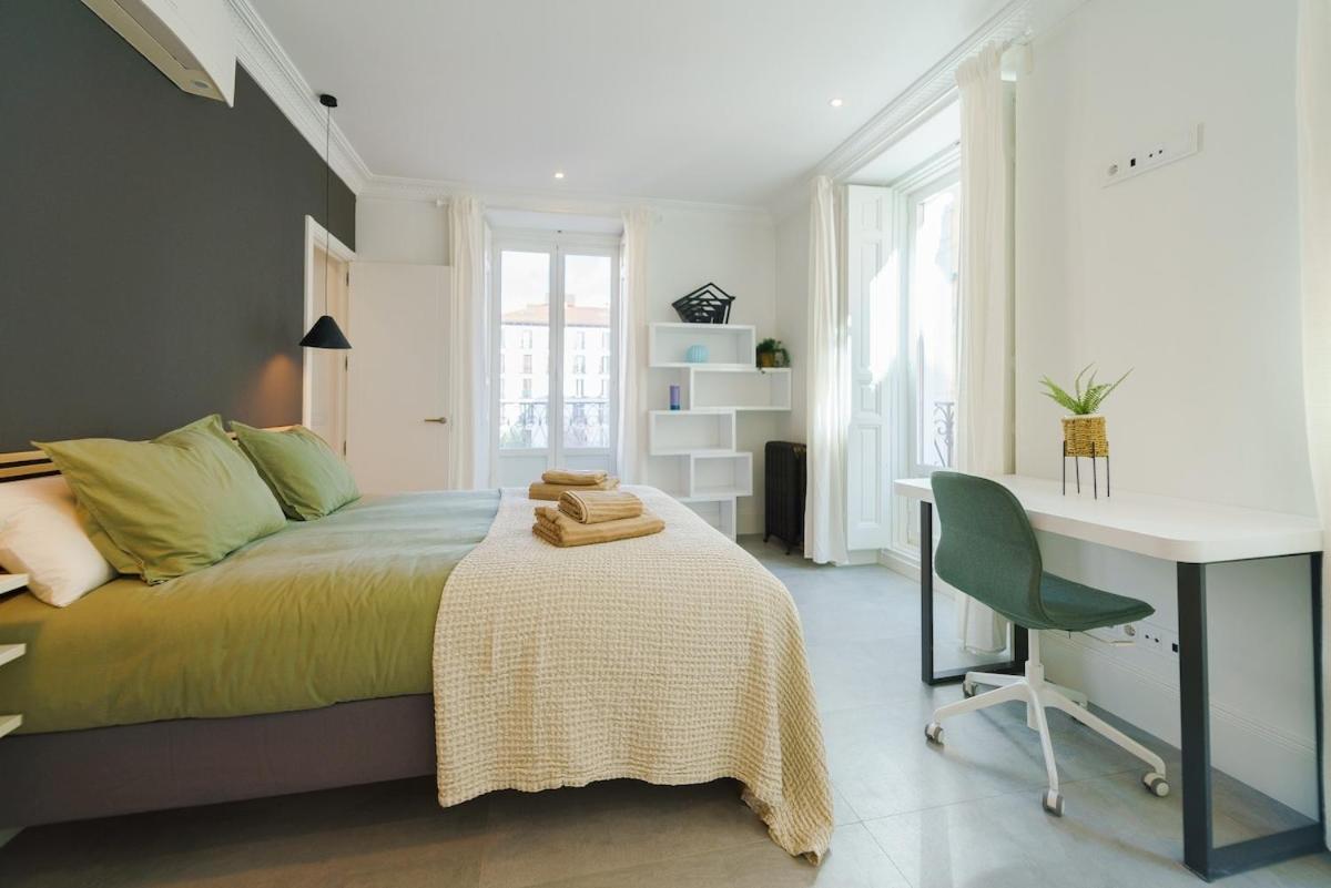 Exclusive Temporary Flat With Balconies Temporal Afi332d Madrid