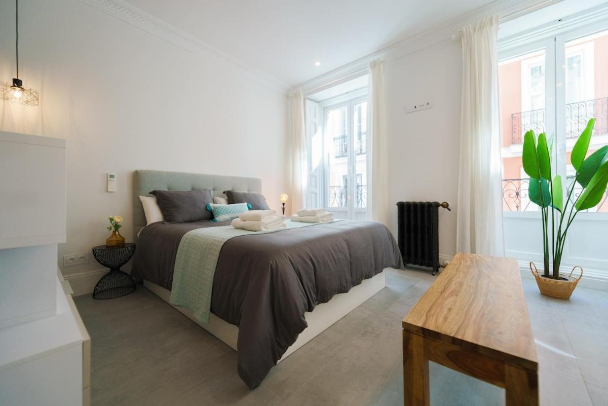 Exclusive Temporary Flat With Balconies Temporal Afi332d