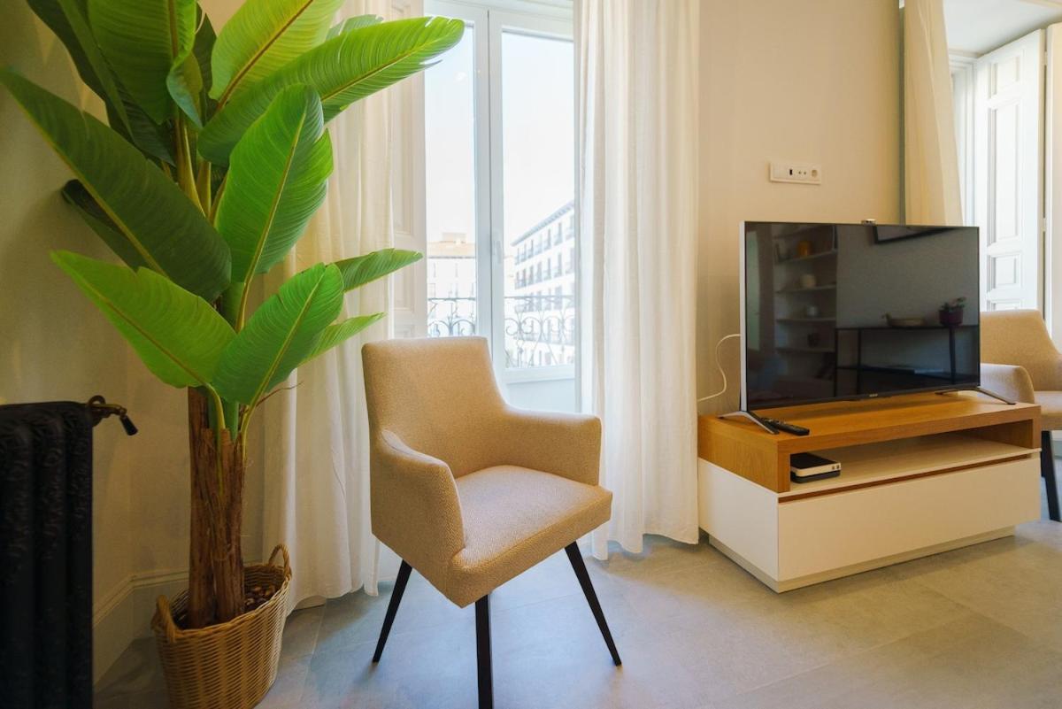Exclusive Temporary Flat With Balconies Temporal Afi332d Apartamento *