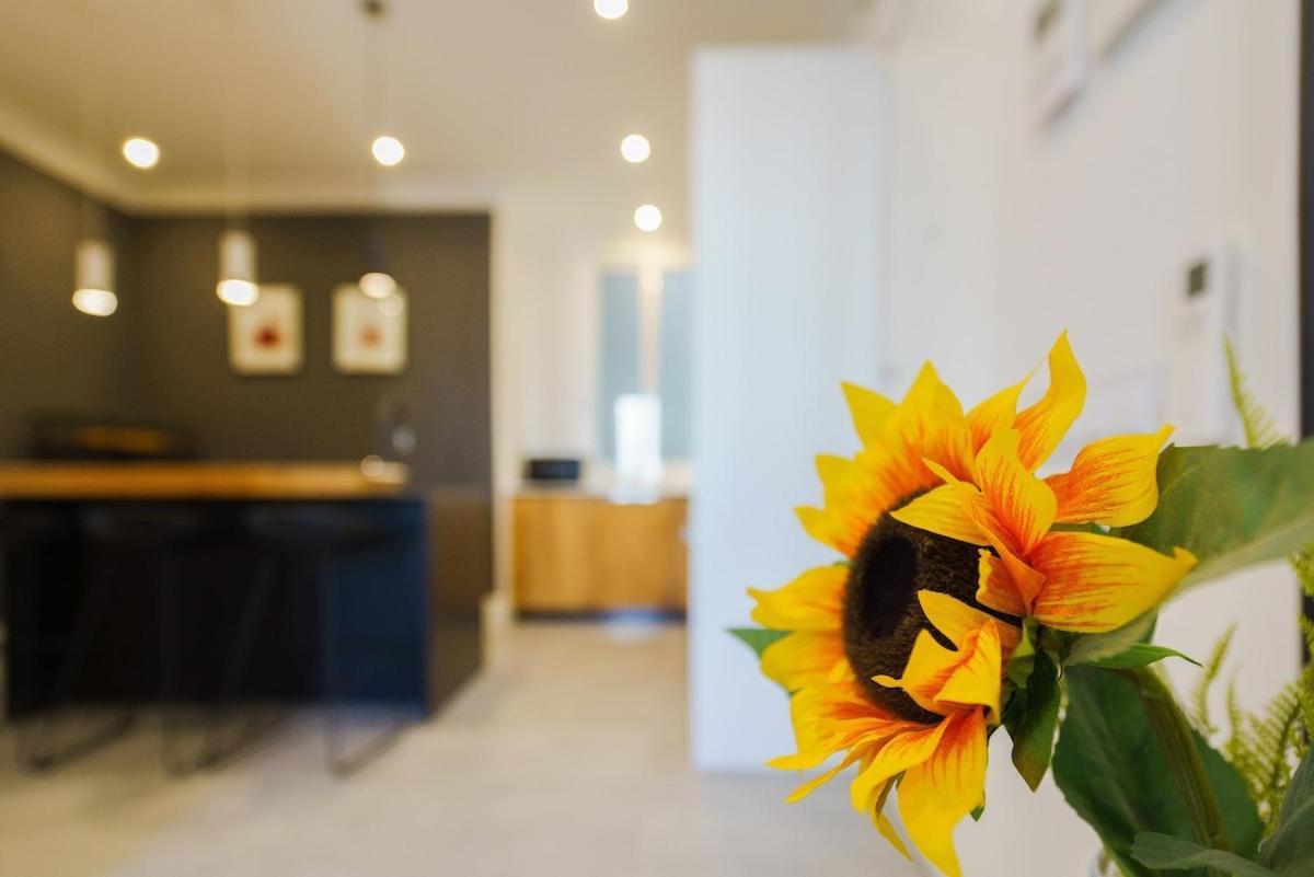 Exclusive Temporary Flat With Balconies Temporal Afi332d Apartamento *